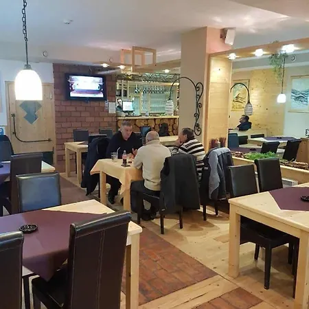 Apartmán Apartman-vila Nikola, 064jedansedamdvatridevetnulatri *